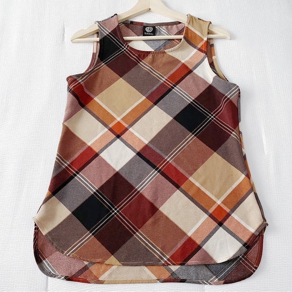 Bobeau Autumn Plaid Sleeveless Top - Picture 3 of 8
